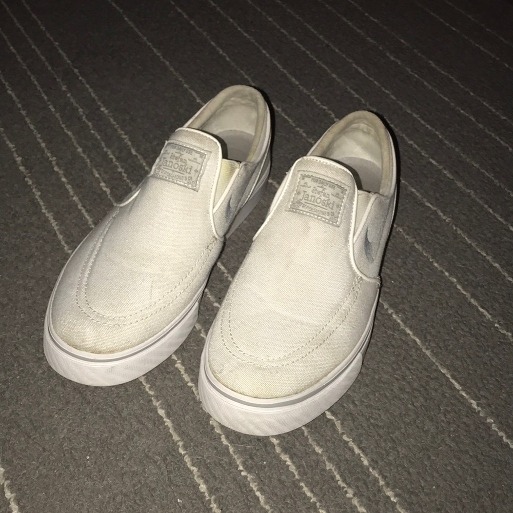 Nike zoom ups slip ons